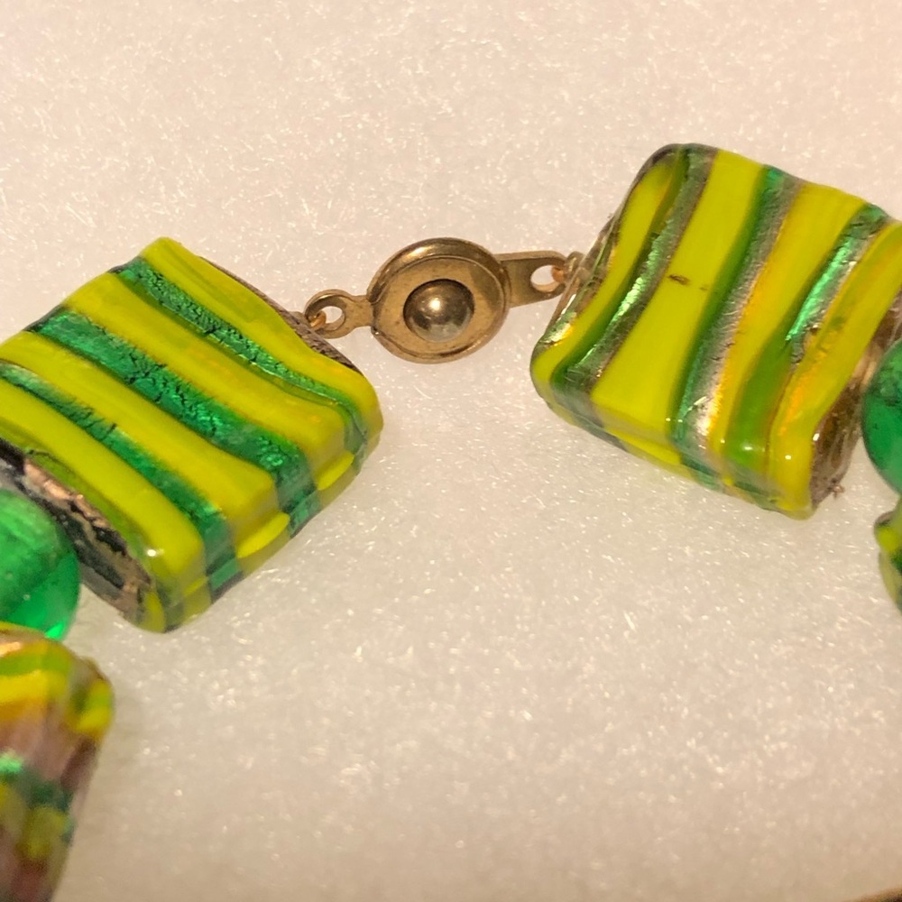 Green & Yellow Art Glass Bracelet - Picture 5 of 5